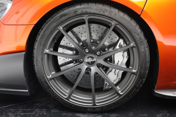 Used 2016 McLaren 675LT Spider for sale $280,900 at Maserati of Westport in Westport CT 06880 23