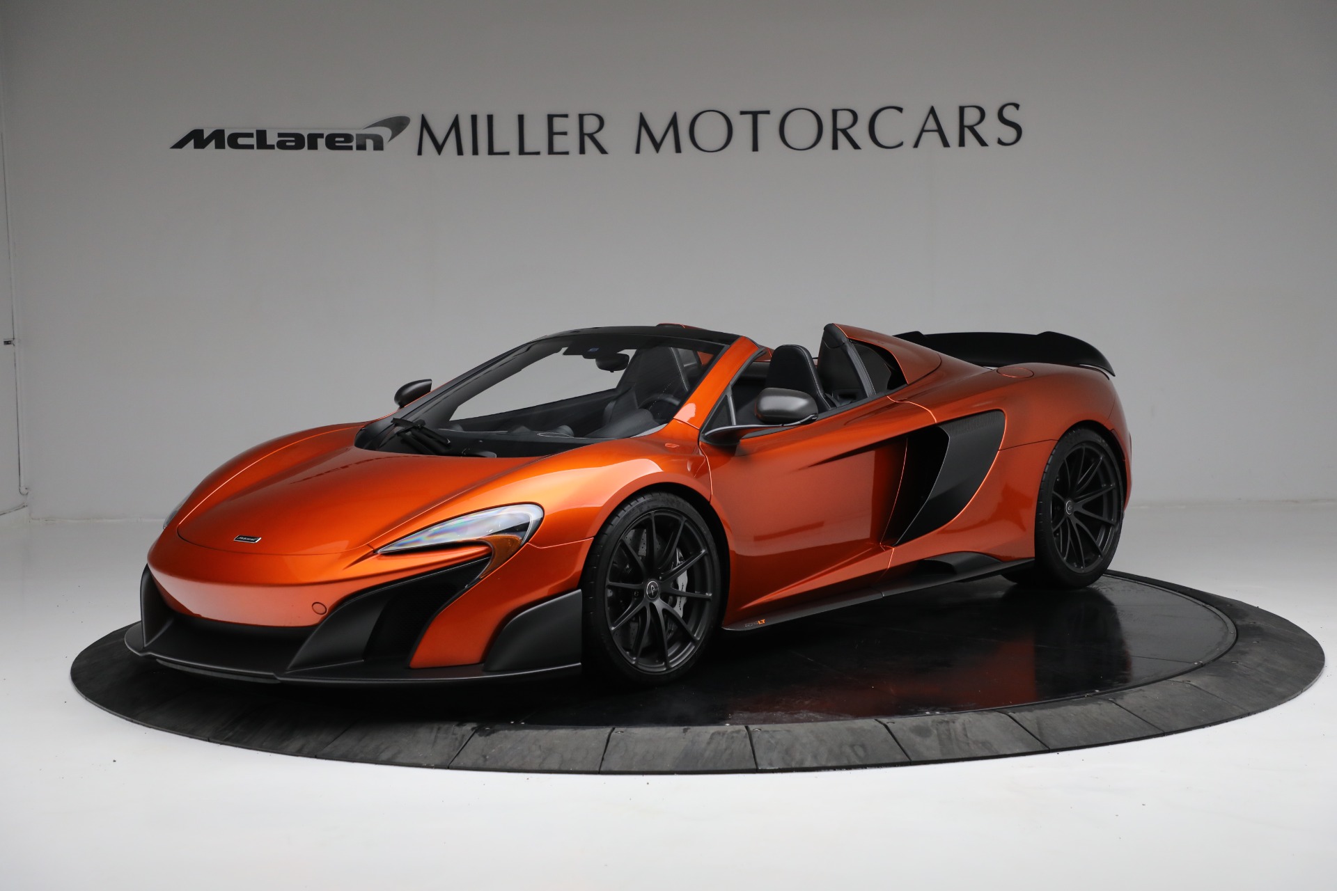 Used 2016 McLaren 675LT Spider for sale $280,900 at Maserati of Westport in Westport CT 06880 1