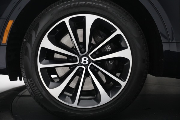 Used 2021 Bentley Bentayga V8 for sale Sold at Maserati of Westport in Westport CT 06880 13