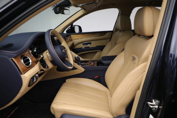 Used 2021 Bentley Bentayga V8 for sale Sold at Maserati of Westport in Westport CT 06880 16