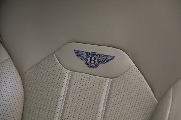 Used 2021 Bentley Bentayga V8 for sale Sold at Maserati of Westport in Westport CT 06880 18