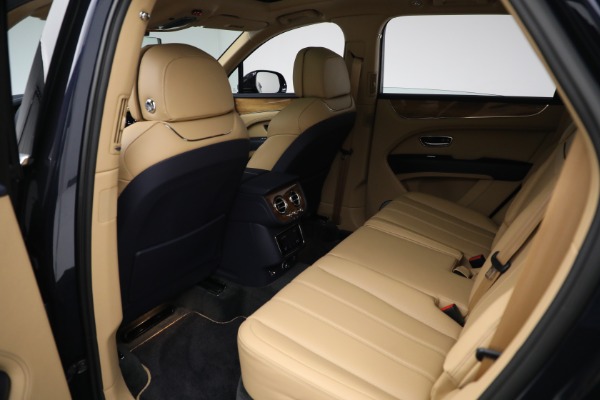 Used 2021 Bentley Bentayga V8 for sale Sold at Maserati of Westport in Westport CT 06880 19