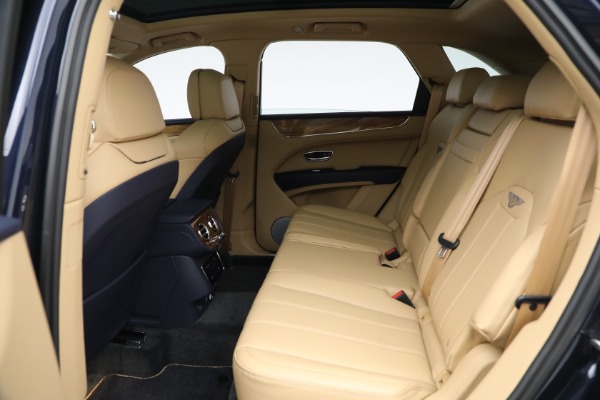 Used 2021 Bentley Bentayga V8 for sale Sold at Maserati of Westport in Westport CT 06880 20