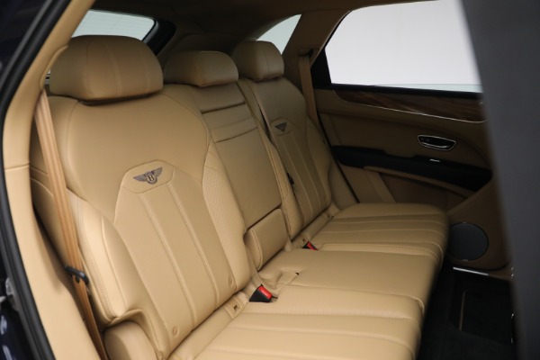 Used 2021 Bentley Bentayga V8 for sale Sold at Maserati of Westport in Westport CT 06880 27