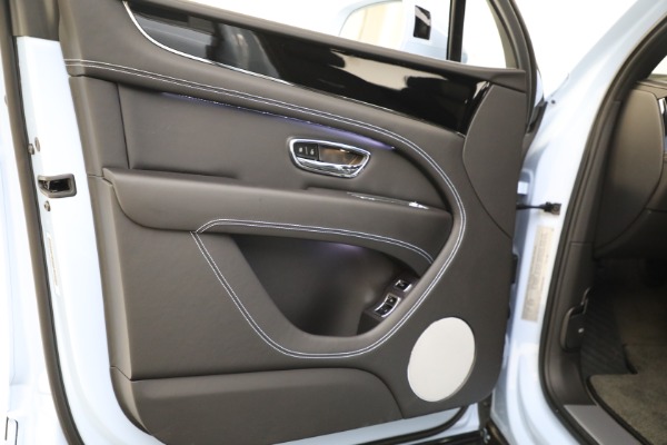 Used 2022 Bentley Bentayga V8 for sale $199,900 at Maserati of Westport in Westport CT 06880 17