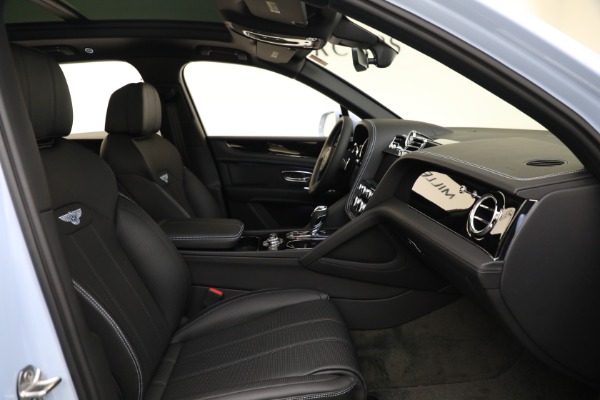Used 2022 Bentley Bentayga V8 for sale $199,900 at Maserati of Westport in Westport CT 06880 26