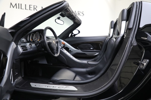 Used 2005 Porsche Carrera GT for sale $1,400,000 at Maserati of Westport in Westport CT 06880 24