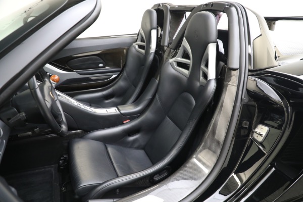Used 2005 Porsche Carrera GT for sale $1,400,000 at Maserati of Westport in Westport CT 06880 25