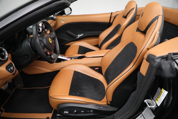 Used 2017 Ferrari California T for sale $178,900 at Maserati of Westport in Westport CT 06880 19