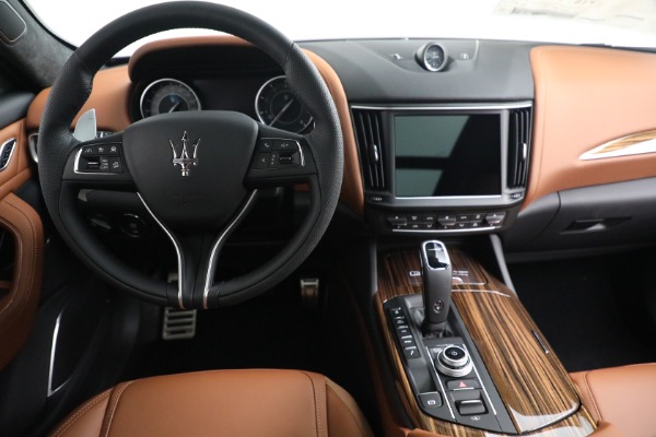 New 2022 Maserati Levante Modena for sale $112,575 at Maserati of Westport in Westport CT 06880 16