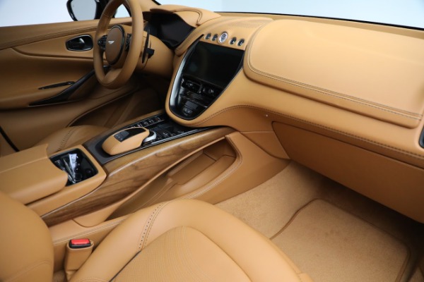 New 2022 Aston Martin DBX for sale $229,186 at Maserati of Westport in Westport CT 06880 20