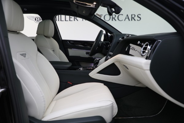 New 2022 Bentley Bentayga V8 for sale Sold at Maserati of Westport in Westport CT 06880 25