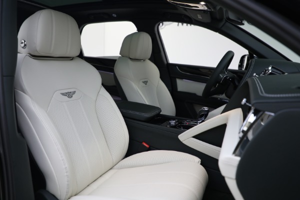New 2022 Bentley Bentayga V8 for sale Sold at Maserati of Westport in Westport CT 06880 26