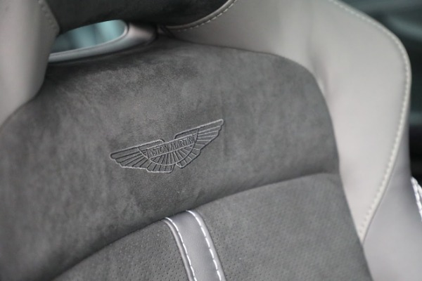 New 2022 Aston Martin DBX for sale $230,086 at Maserati of Westport in Westport CT 06880 23