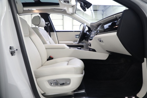 Used 2017 Rolls-Royce Ghost for sale $226,900 at Maserati of Westport in Westport CT 06880 17