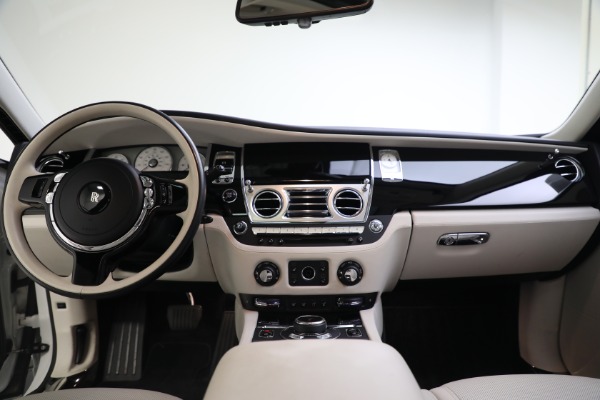 Used 2017 Rolls-Royce Ghost for sale $226,900 at Maserati of Westport in Westport CT 06880 26