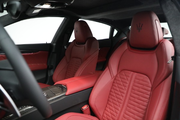 New 2022 Maserati Quattroporte Modena Q4 for sale $134,161 at Maserati of Westport in Westport CT 06880 15