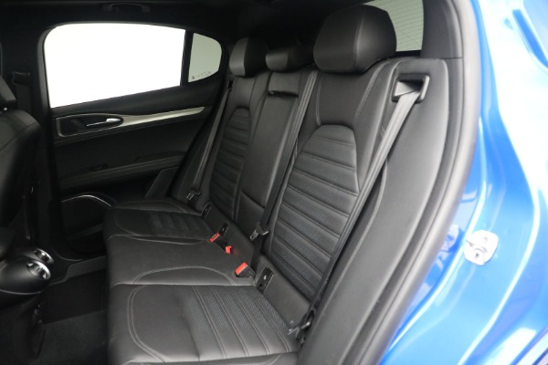 Used 2022 Alfa Romeo Stelvio Veloce for sale $32,900 at Maserati of Westport in Westport CT 06880 18