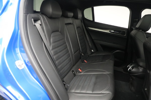 Used 2022 Alfa Romeo Stelvio Veloce for sale $32,900 at Maserati of Westport in Westport CT 06880 20
