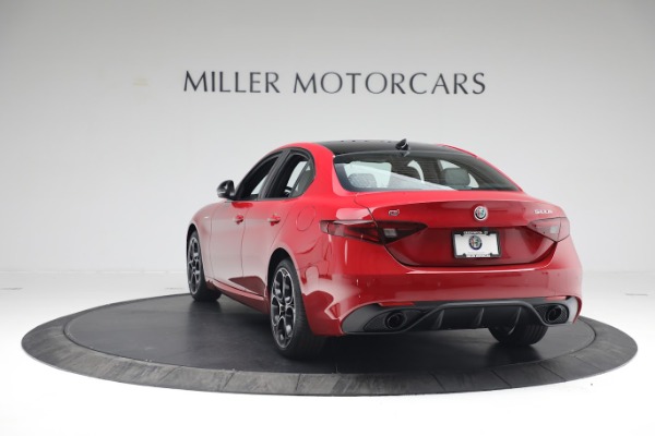 New 2022 Alfa Romeo Giulia Veloce for sale Sold at Maserati of Westport in Westport CT 06880 5