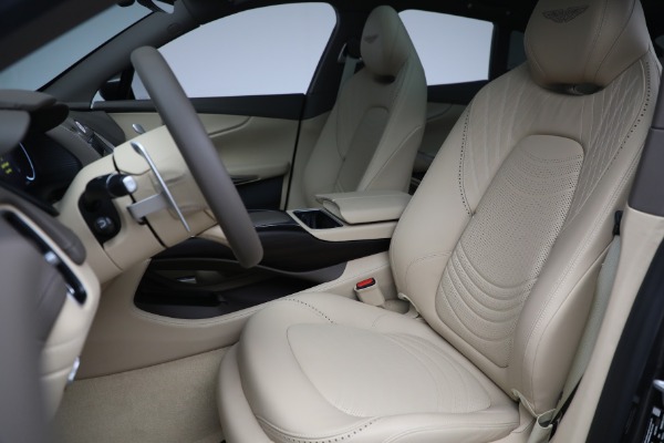 New 2022 Aston Martin DBX for sale $227,646 at Maserati of Westport in Westport CT 06880 14