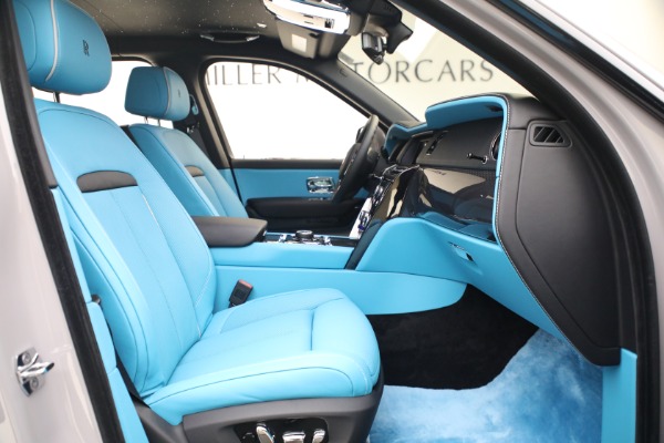 New 2022 Rolls-Royce Cullinan Black Badge for sale Sold at Maserati of Westport in Westport CT 06880 28