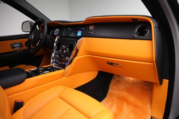 Used 2022 Rolls-Royce Cullinan for sale $355,900 at Maserati of Westport in Westport CT 06880 27