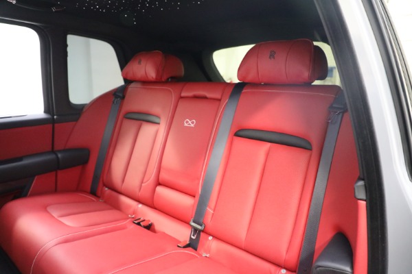Used 2022 Rolls-Royce Black Badge Cullinan Black Badge for sale $369,900 at Maserati of Westport in Westport CT 06880 22
