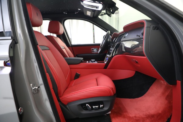 Used 2022 Rolls-Royce Black Badge Cullinan for sale Sold at Maserati of Westport in Westport CT 06880 25