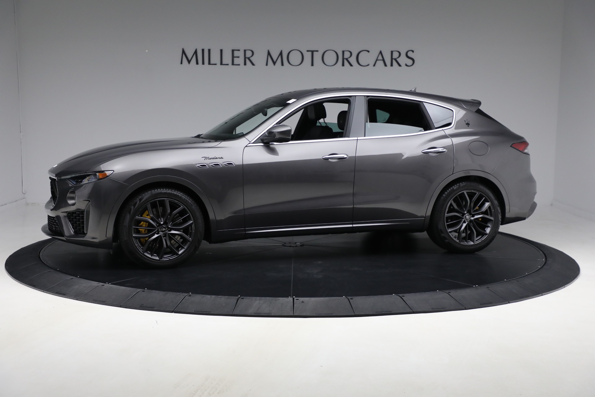 Used 2022 Maserati Levante Modena for sale $39,995 at Maserati of Westport in Westport CT 06880 1