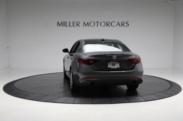Used 2023 Alfa Romeo Giulia Sprint for sale Sold at Maserati of Westport in Westport CT 06880 12