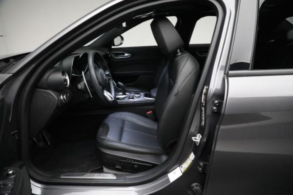 Used 2023 Alfa Romeo Giulia Sprint for sale Sold at Maserati of Westport in Westport CT 06880 28