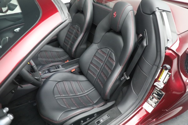 Used 2021 Ferrari F8 Spider for sale Sold at Maserati of Westport in Westport CT 06880 21