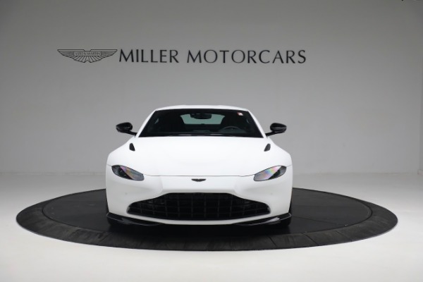 New 2022 Aston Martin Vantage Coupe for sale $185,716 at Maserati of Westport in Westport CT 06880 11
