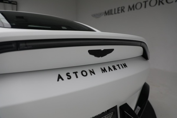 New 2022 Aston Martin Vantage Coupe for sale $185,716 at Maserati of Westport in Westport CT 06880 24