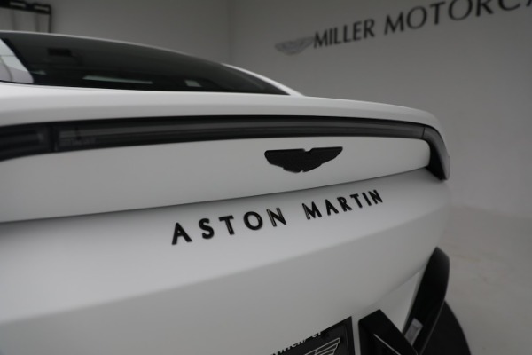 Used 2022 Aston Martin Vantage Coupe for sale $169,900 at Maserati of Westport in Westport CT 06880 24