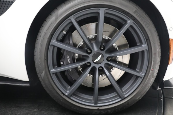 New 2022 Aston Martin Vantage Coupe for sale $185,716 at Maserati of Westport in Westport CT 06880 25