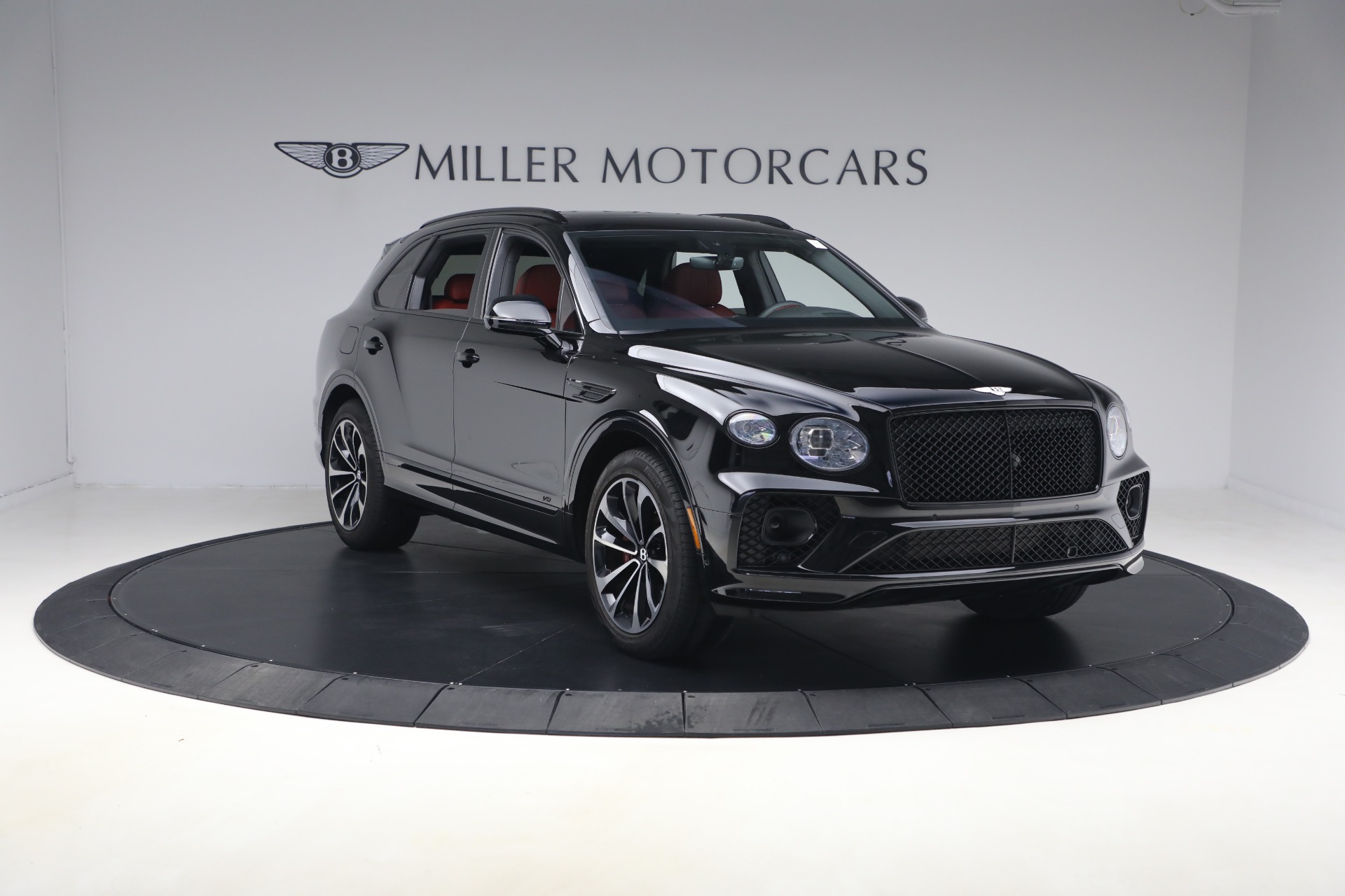 2022 Bentley Bentayga - Photo 11