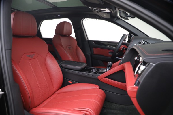 Used 2022 Bentley Bentayga V8 for sale $137,900 at Maserati of Westport in Westport CT 06880 28