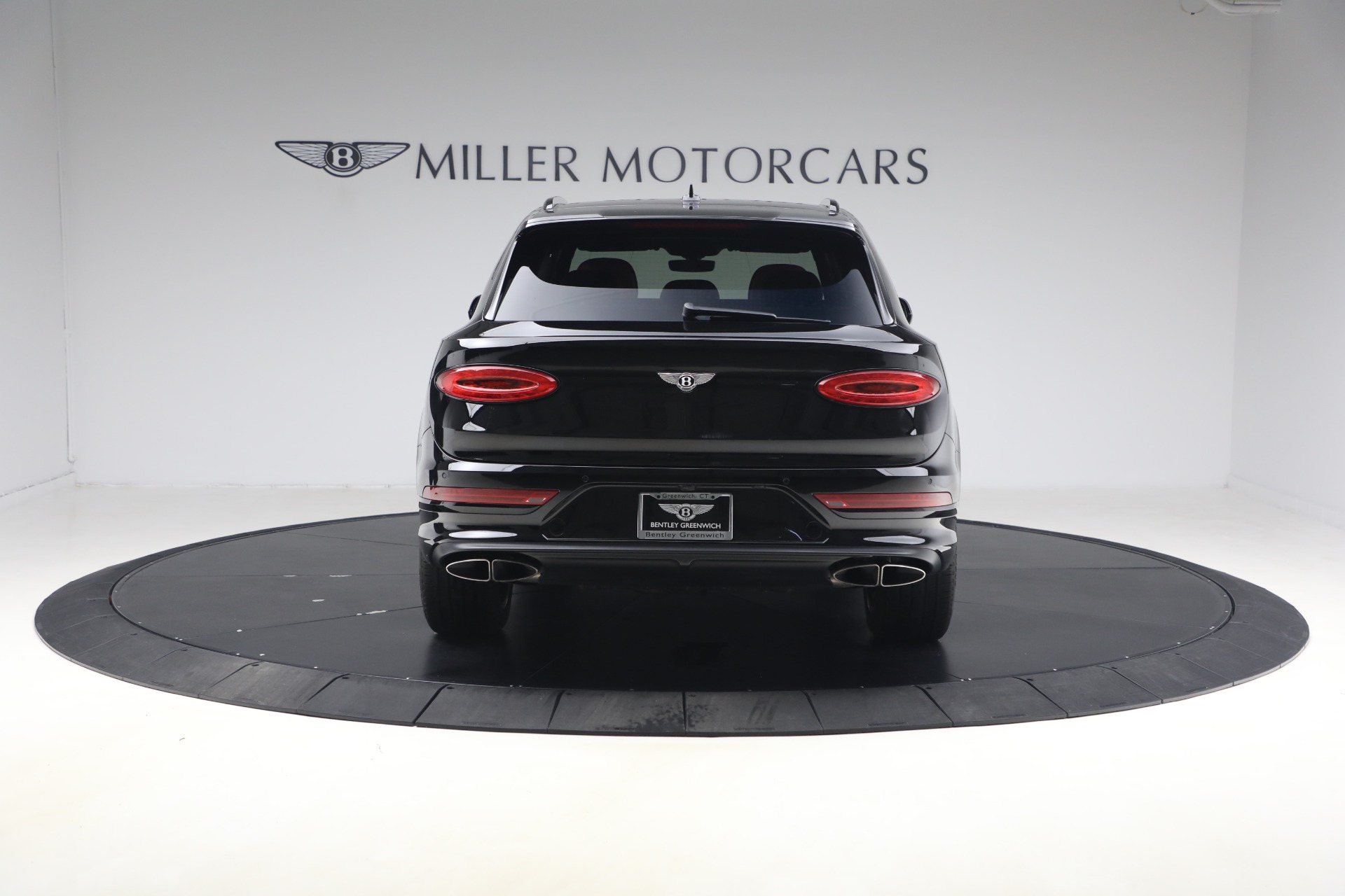 2022 Bentley Bentayga - Photo 6
