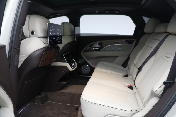 New 2023 Bentley Bentayga EWB Azure for sale Sold at Maserati of Westport in Westport CT 06880 18