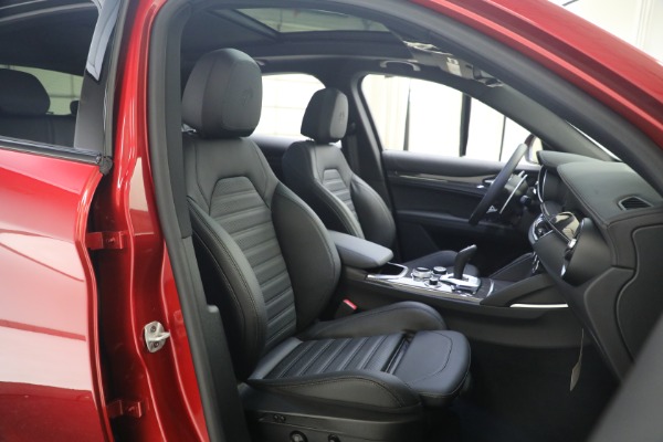 New 2023 Alfa Romeo Stelvio Quadrifoglio for sale $86,385 at Maserati of Westport in Westport CT 06880 17