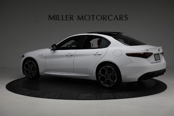 New 2023 Alfa Romeo Giulia Veloce for sale Sold at Maserati of Westport in Westport CT 06880 4