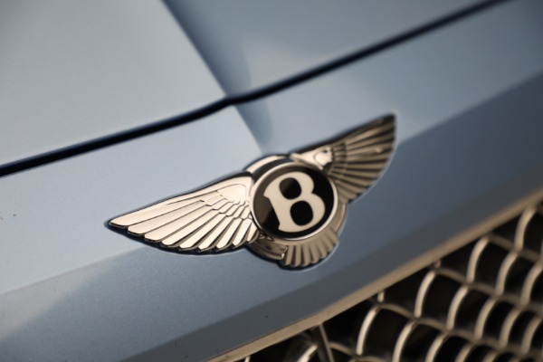 Used 2018 Bentley Bentayga W12 Signature for sale Sold at Maserati of Westport in Westport CT 06880 13
