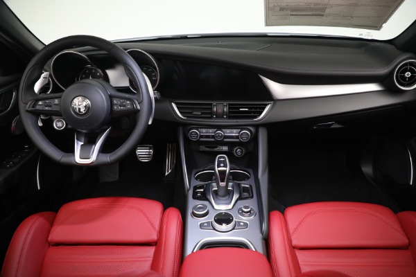 New 2023 Alfa Romeo Giulia Veloce for sale $55,860 at Maserati of Westport in Westport CT 06880 16