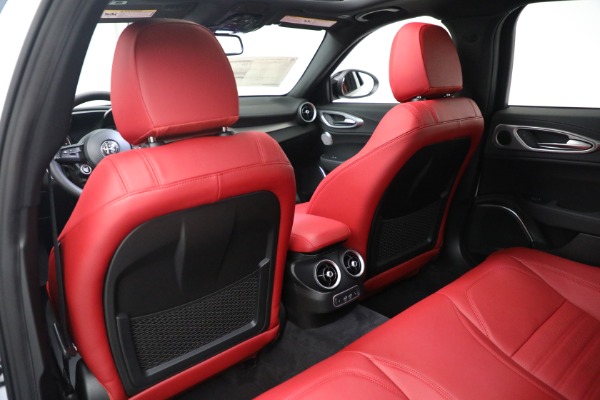 New 2023 Alfa Romeo Giulia Veloce for sale $55,860 at Maserati of Westport in Westport CT 06880 20