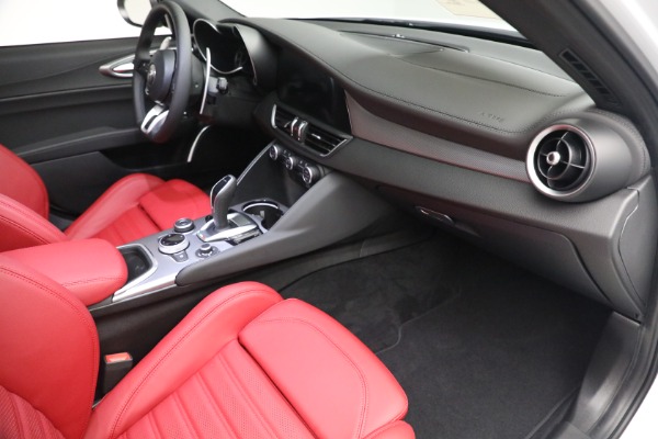 New 2023 Alfa Romeo Giulia Veloce for sale $55,860 at Maserati of Westport in Westport CT 06880 21