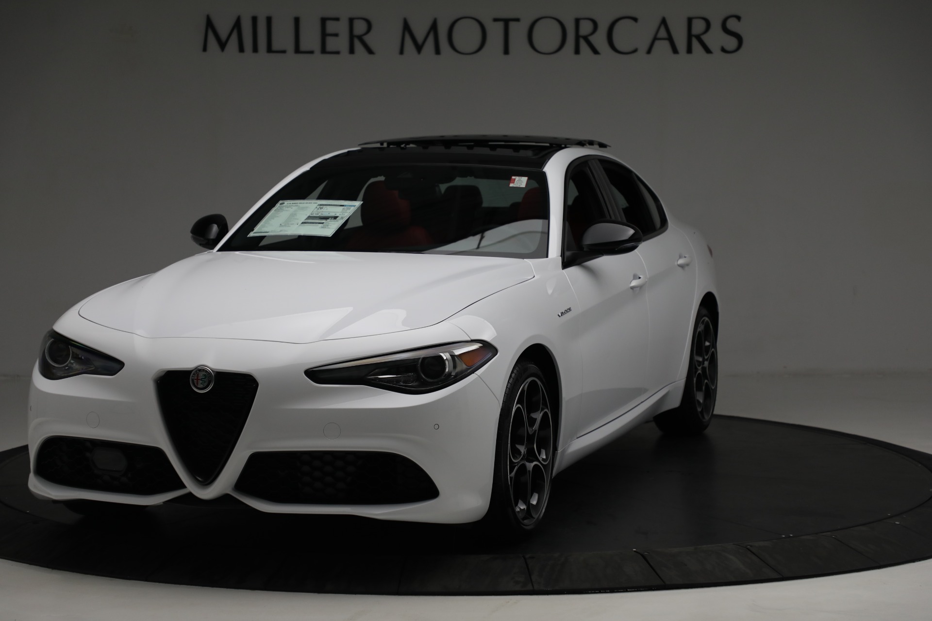 New 2023 Alfa Romeo Giulia Veloce for sale $55,860 at Maserati of Westport in Westport CT 06880 1