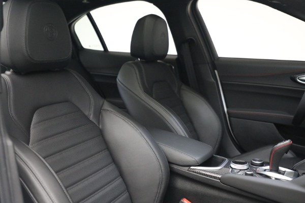New 2023 Alfa Romeo Giulia Estrema for sale $55,610 at Maserati of Westport in Westport CT 06880 14
