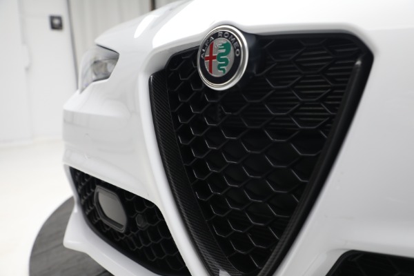 New 2023 Alfa Romeo Giulia Estrema for sale $55,610 at Maserati of Westport in Westport CT 06880 18